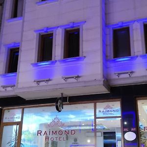 Raimond Hotel